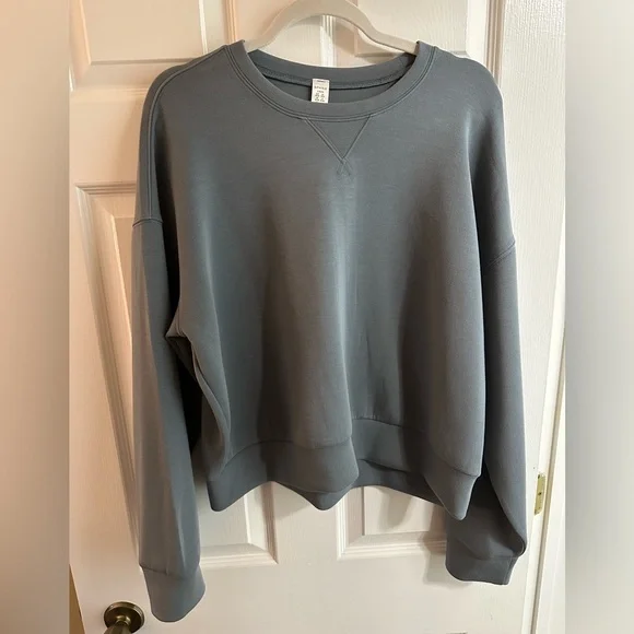 SPANX AirEssentials Crew - Picture 1 of 3